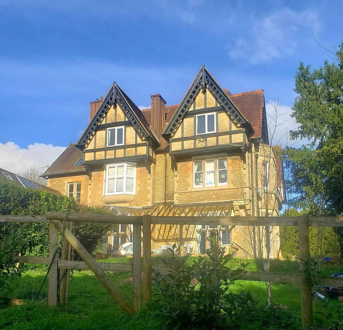 Lovely 3 Bed Condo Reigate Exteriér fotografie